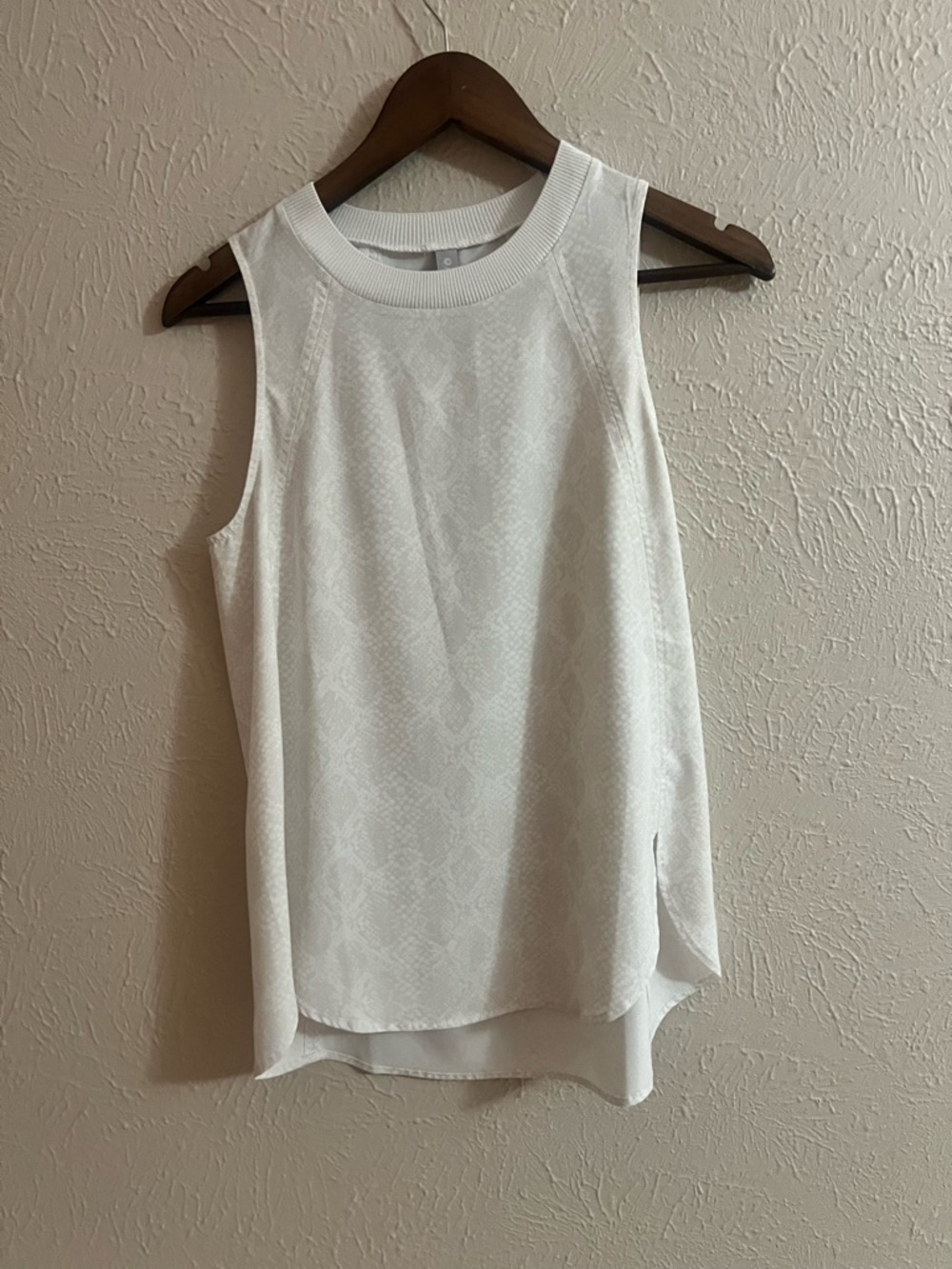 Athleta Zephyr Print Tank XS Lightweight Athletic Top